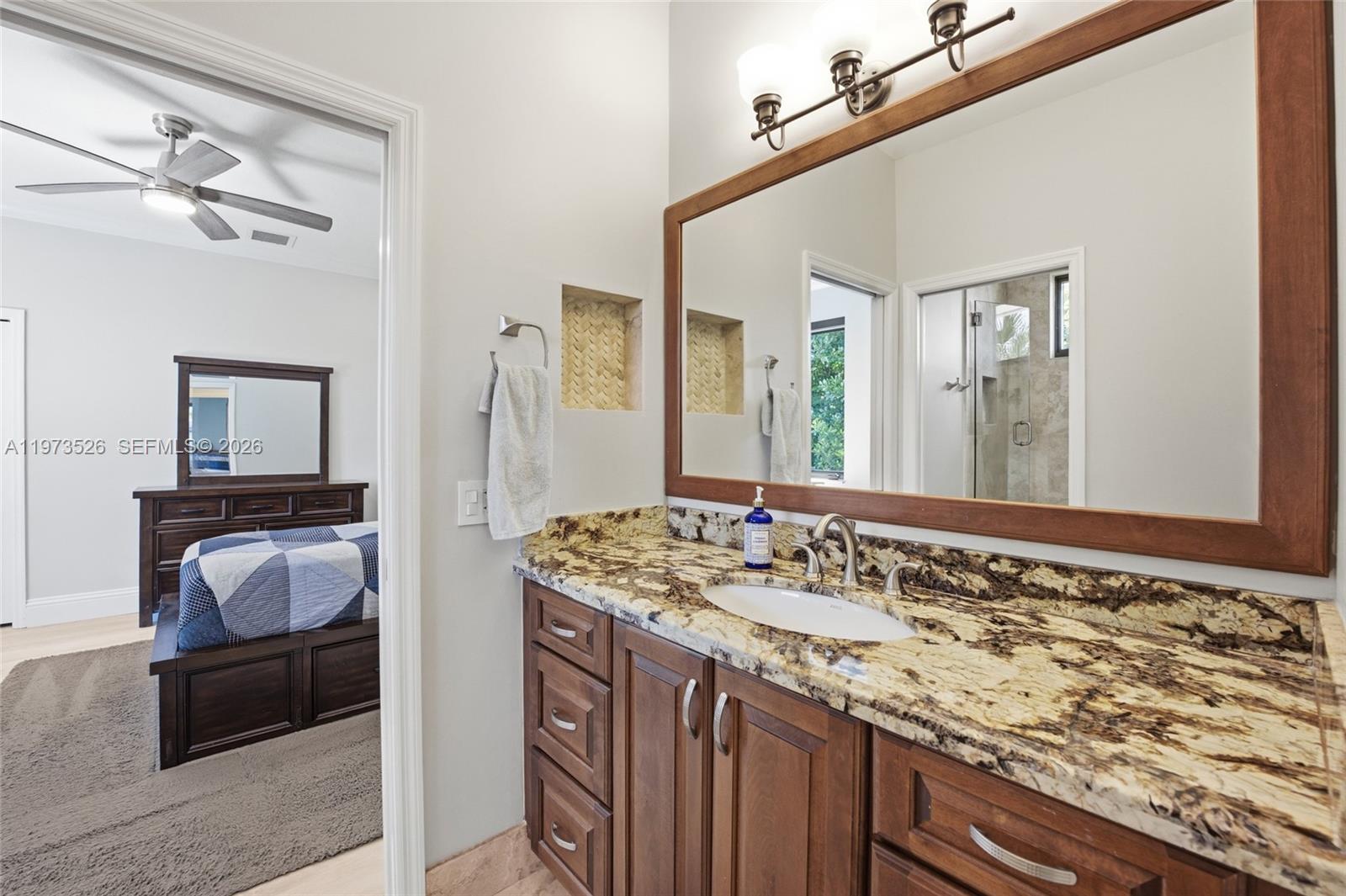 2465 Provence Cir