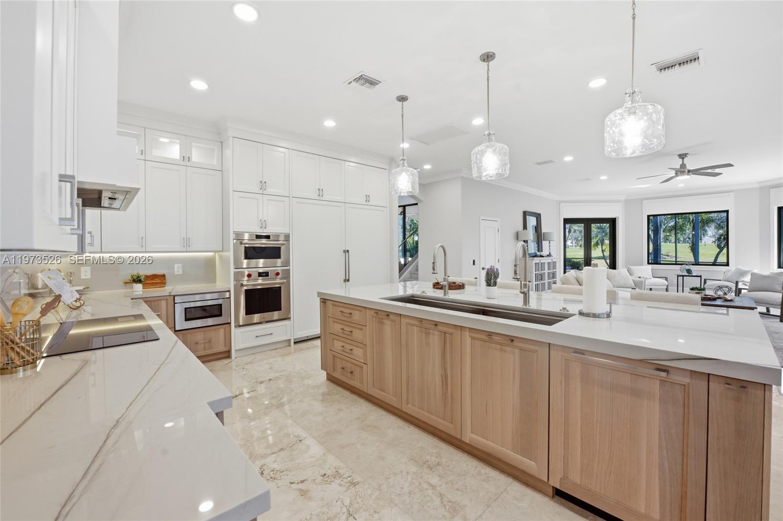 2465 Provence Cir