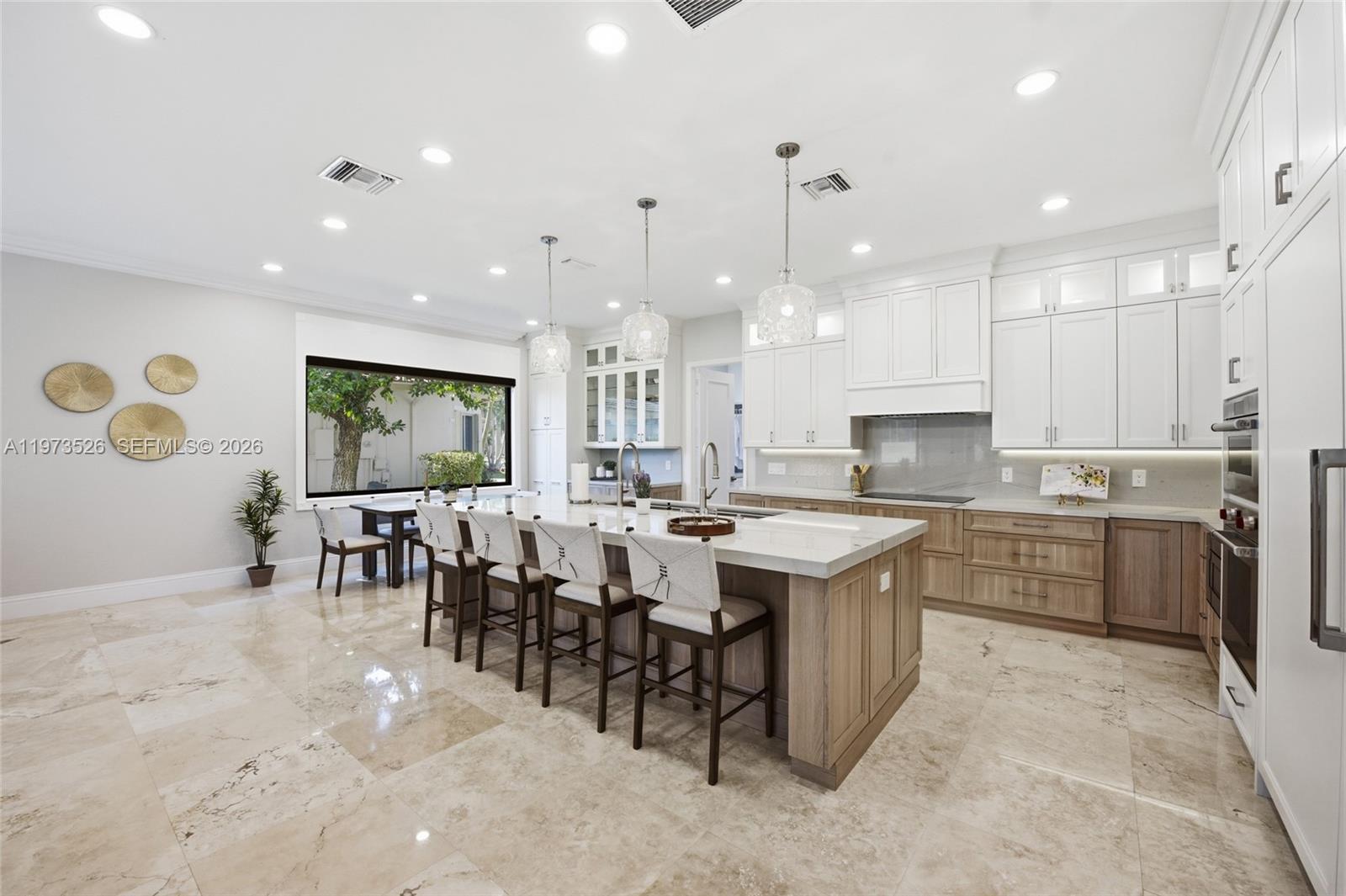 2465 Provence Cir