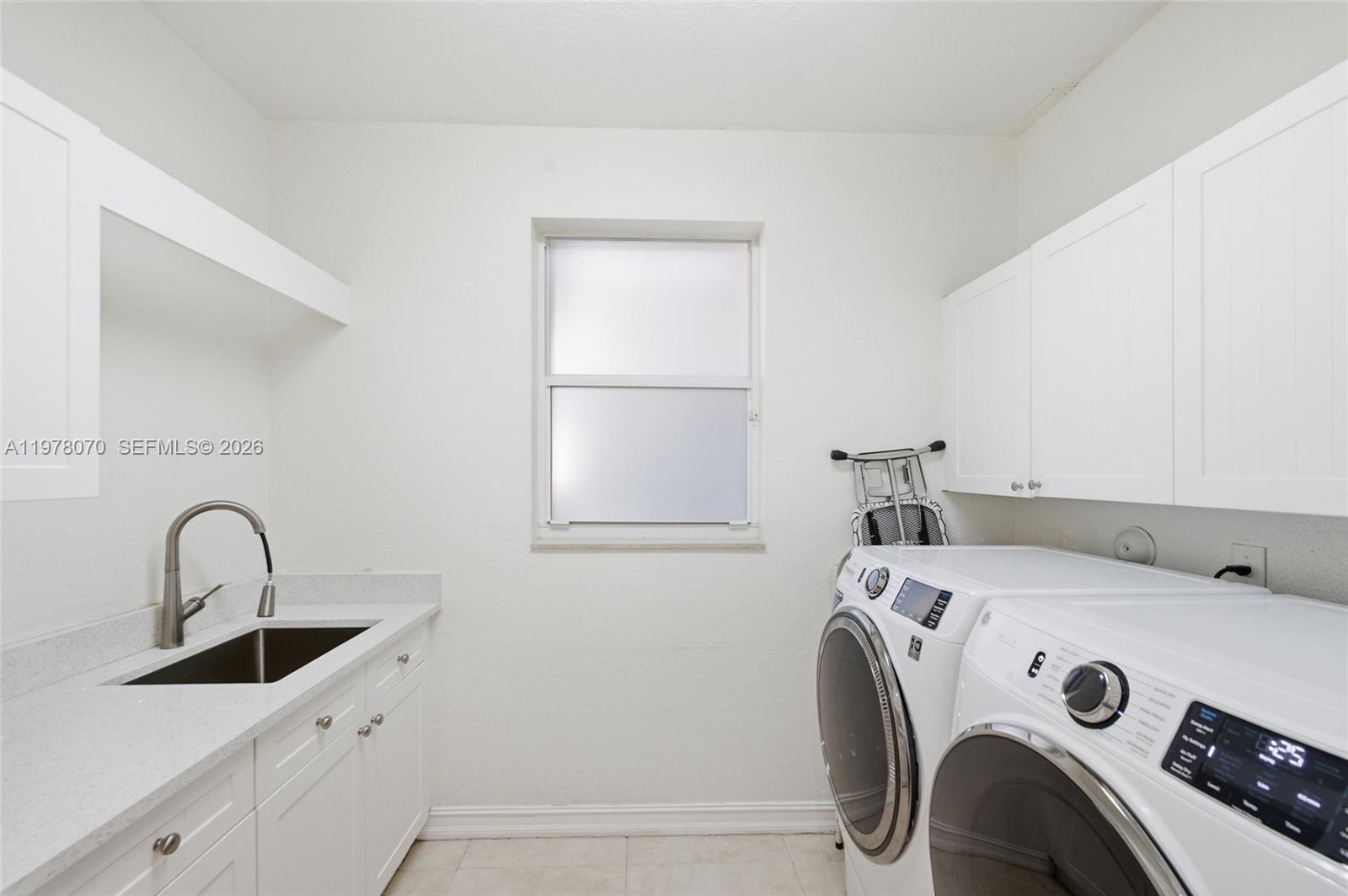 1397 Victoria Isle Dr