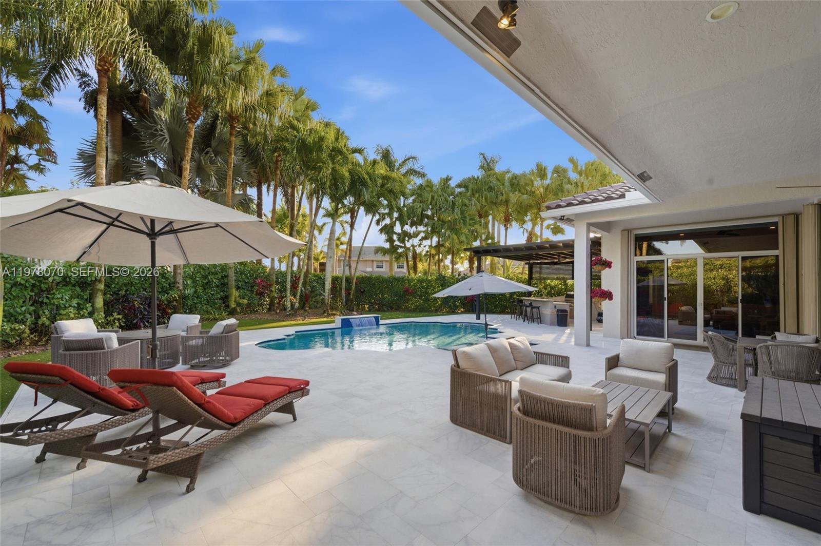 1397 Victoria Isle Dr