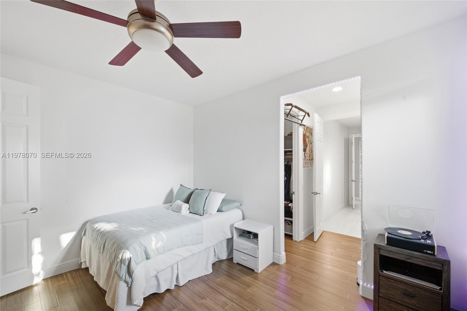 1397 Victoria Isle Dr