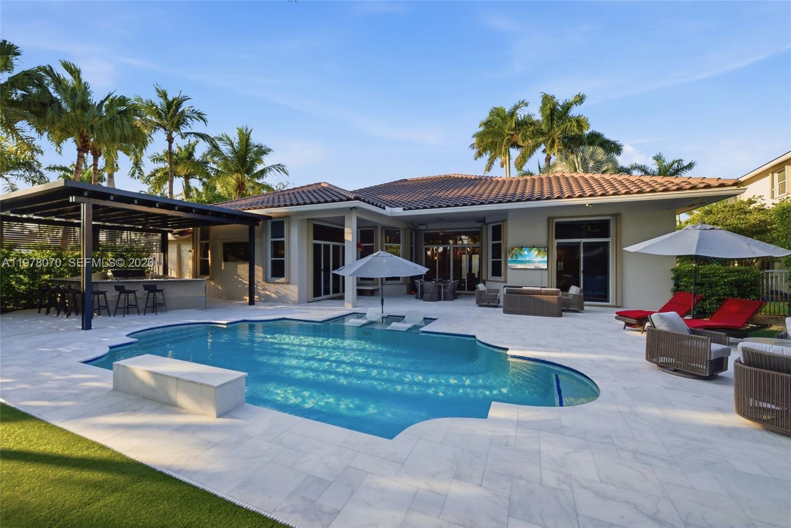 1397 Victoria Isle Dr