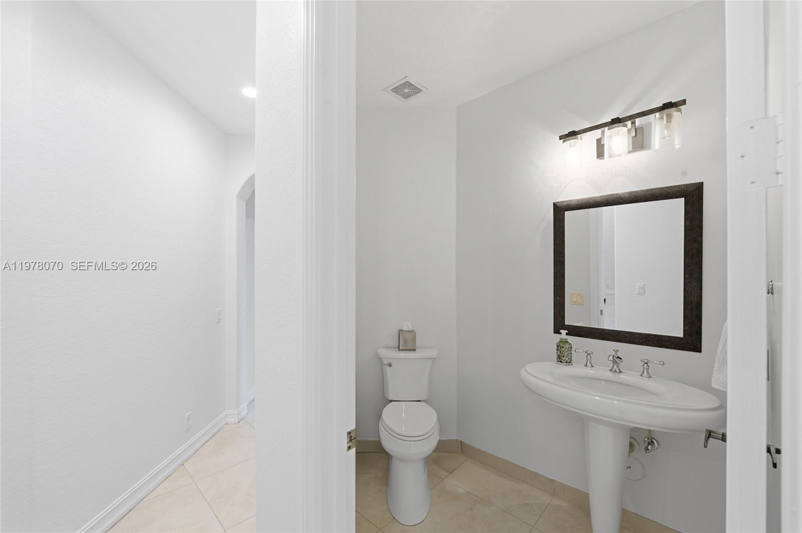 1397 Victoria Isle Dr