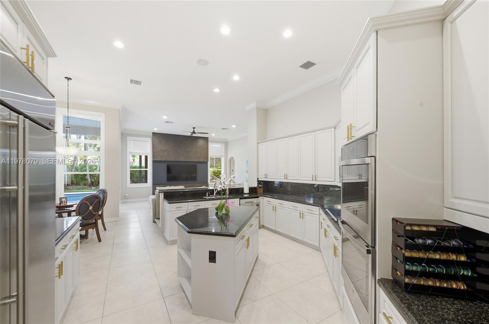 1397 Victoria Isle Dr