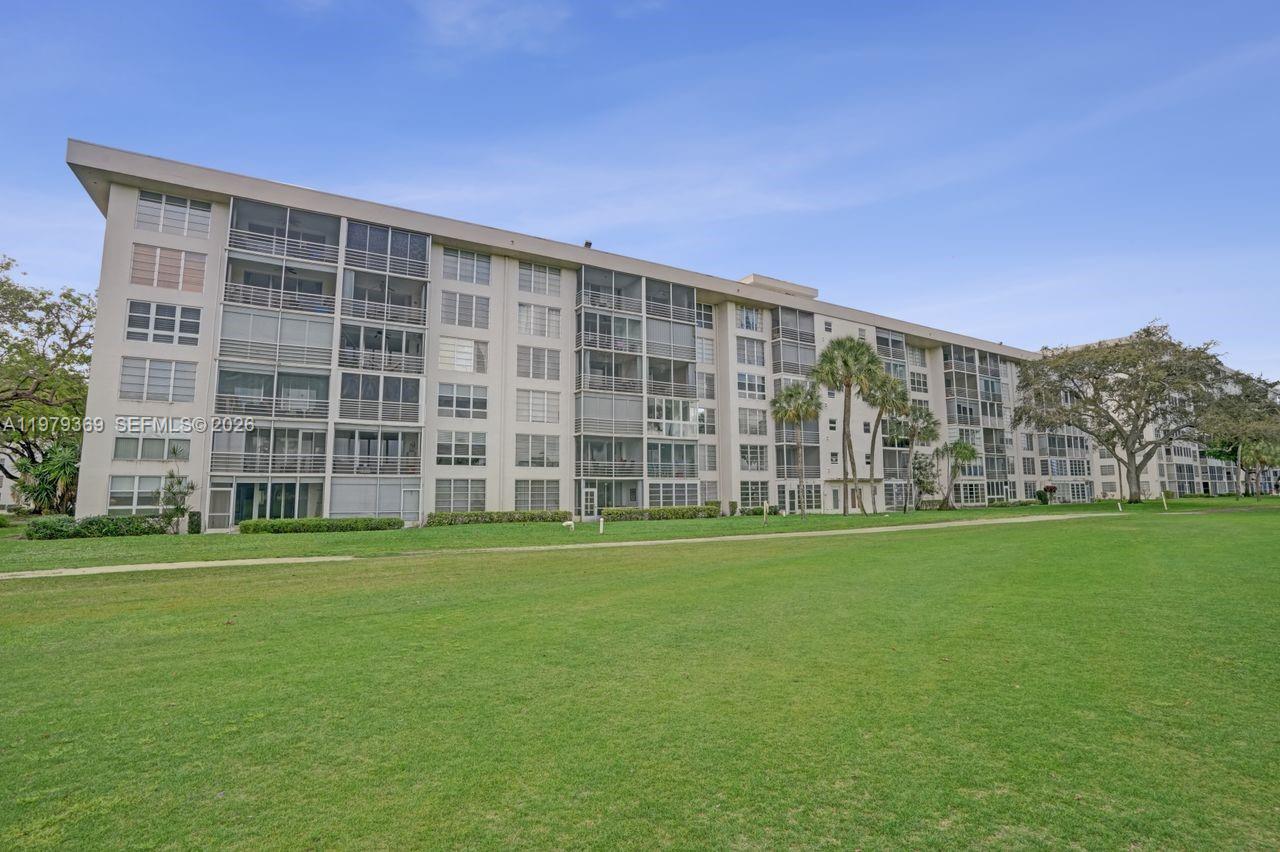 2651 S Course Dr # 203