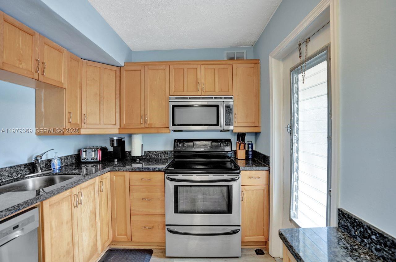 2651 S Course Dr # 203