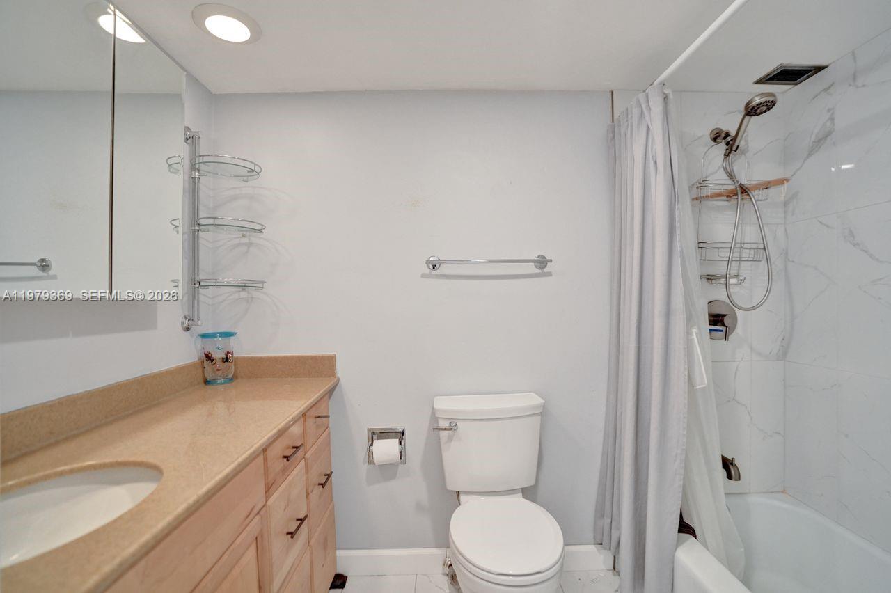 2651 S Course Dr # 203