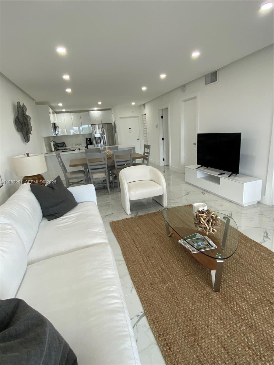 1500 S Ocean Blvd # 1608