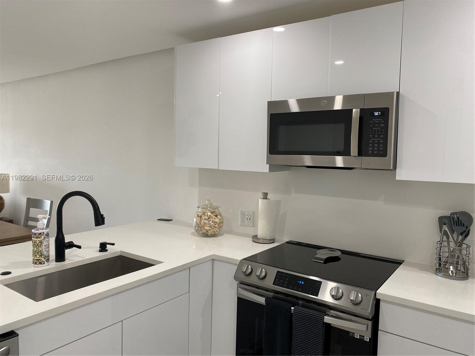 1500 S Ocean Blvd # 1608