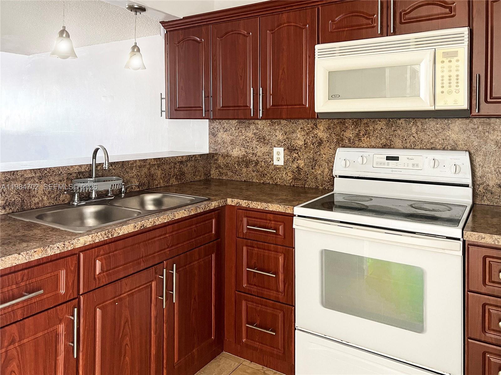 5447 W 22nd Ct # 5447