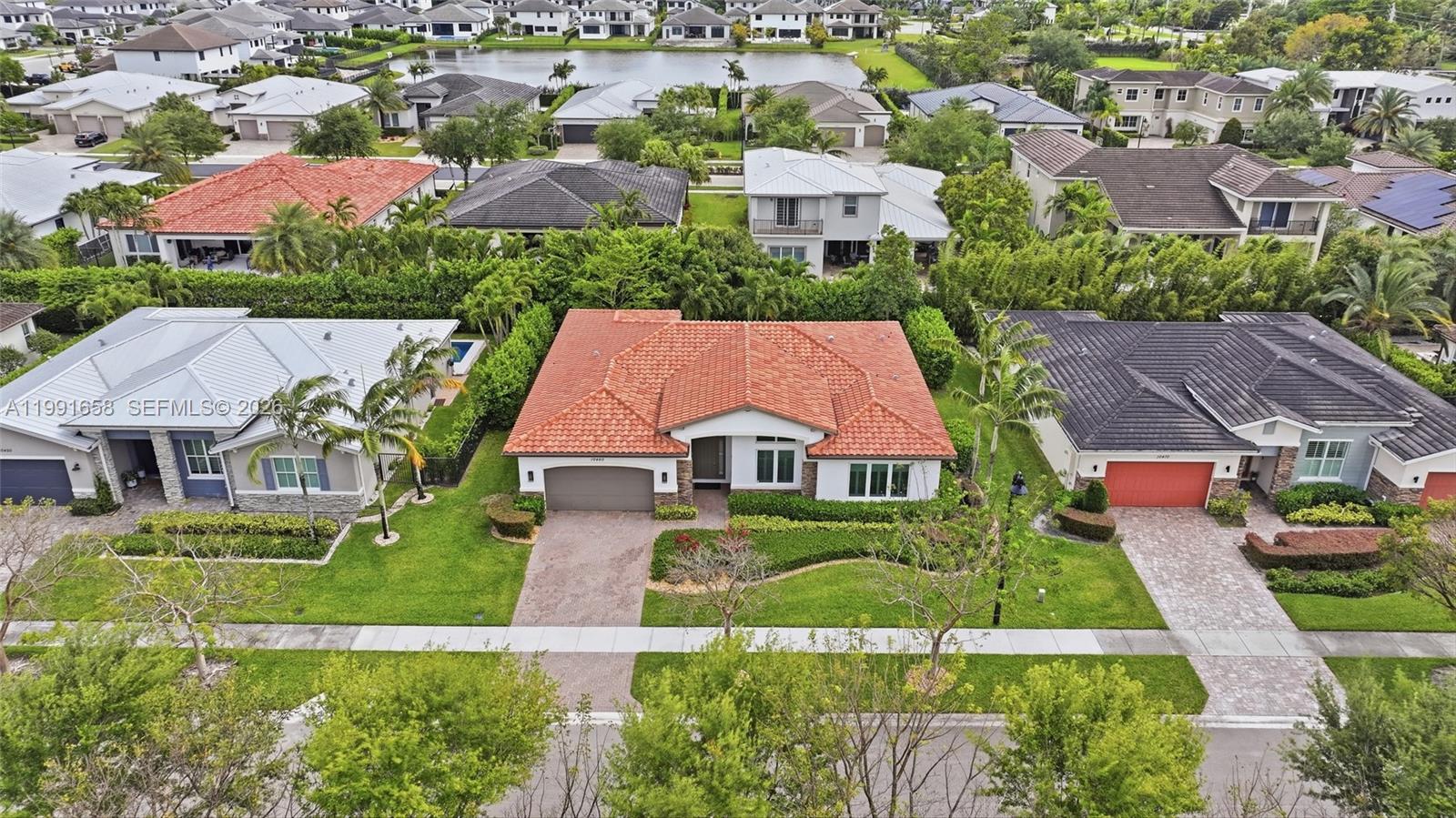 10460 Ranchette Dr
