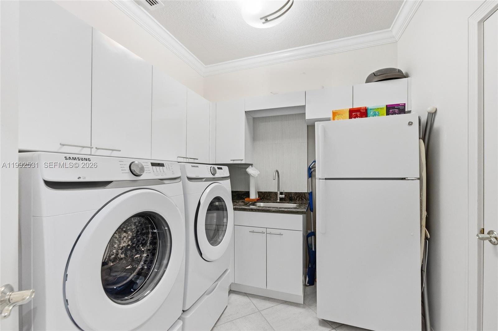 2488 Provence Cir