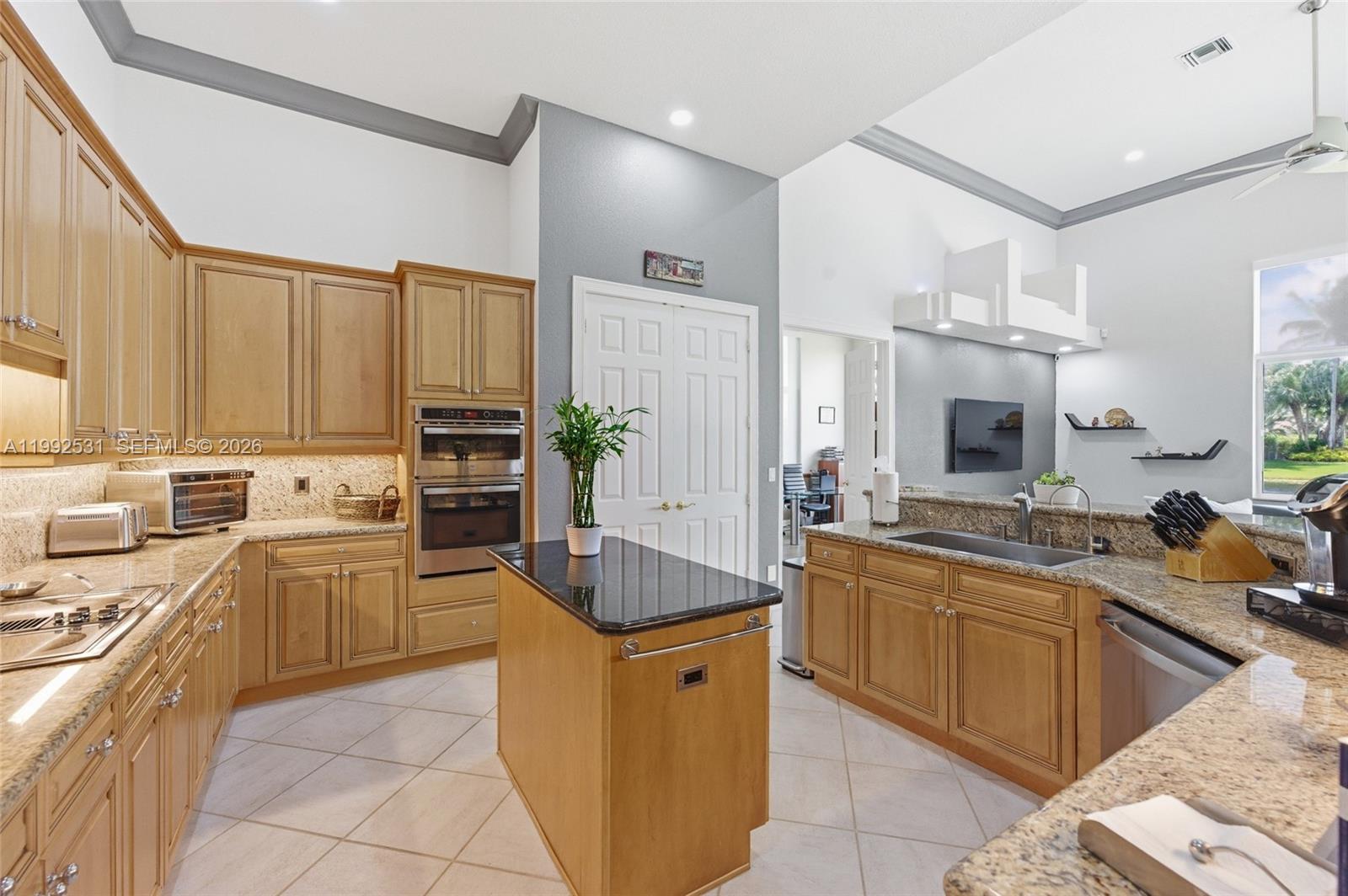2488 Provence Cir