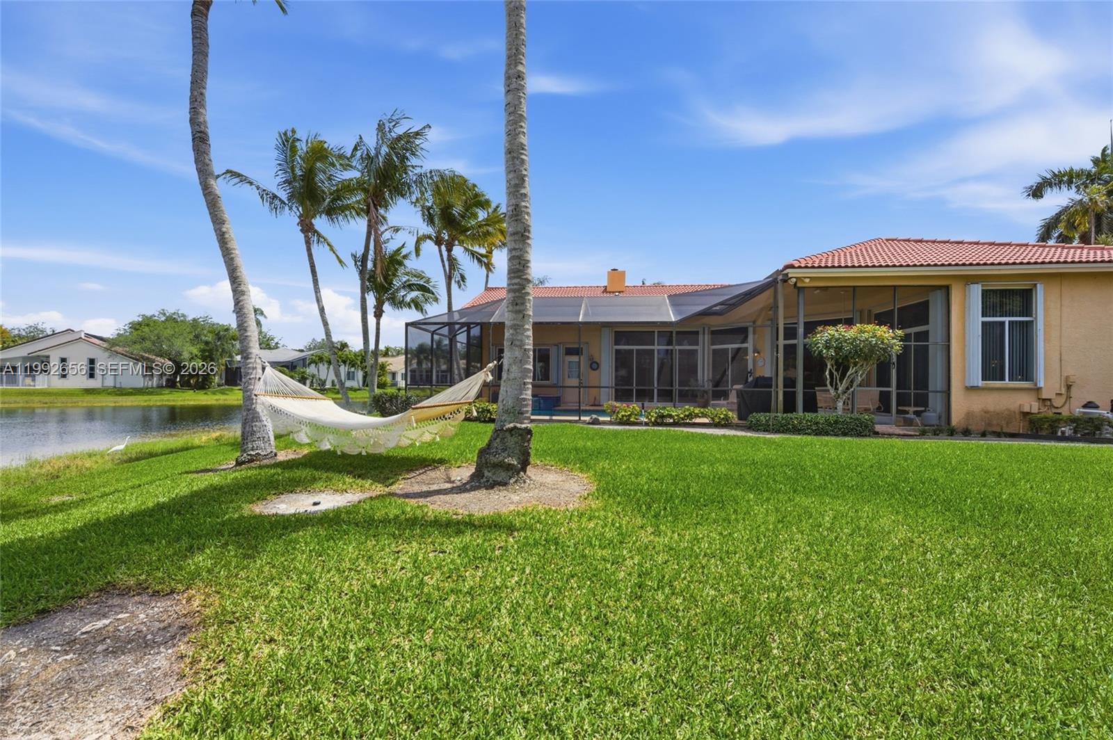 3038 Lakewood Dr
