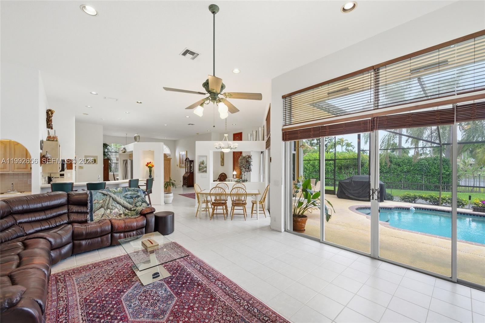 3038 Lakewood Dr