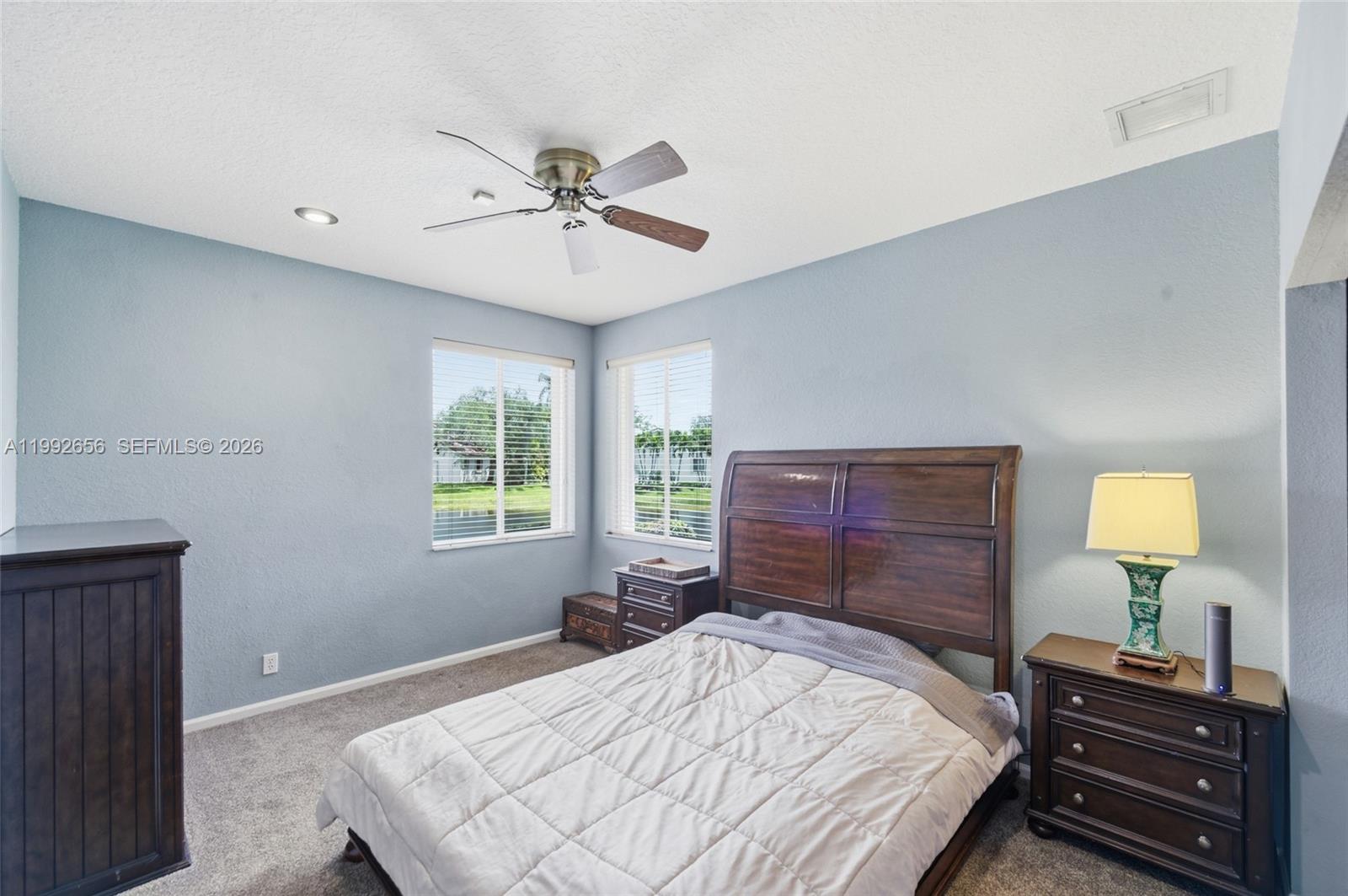 3038 Lakewood Dr