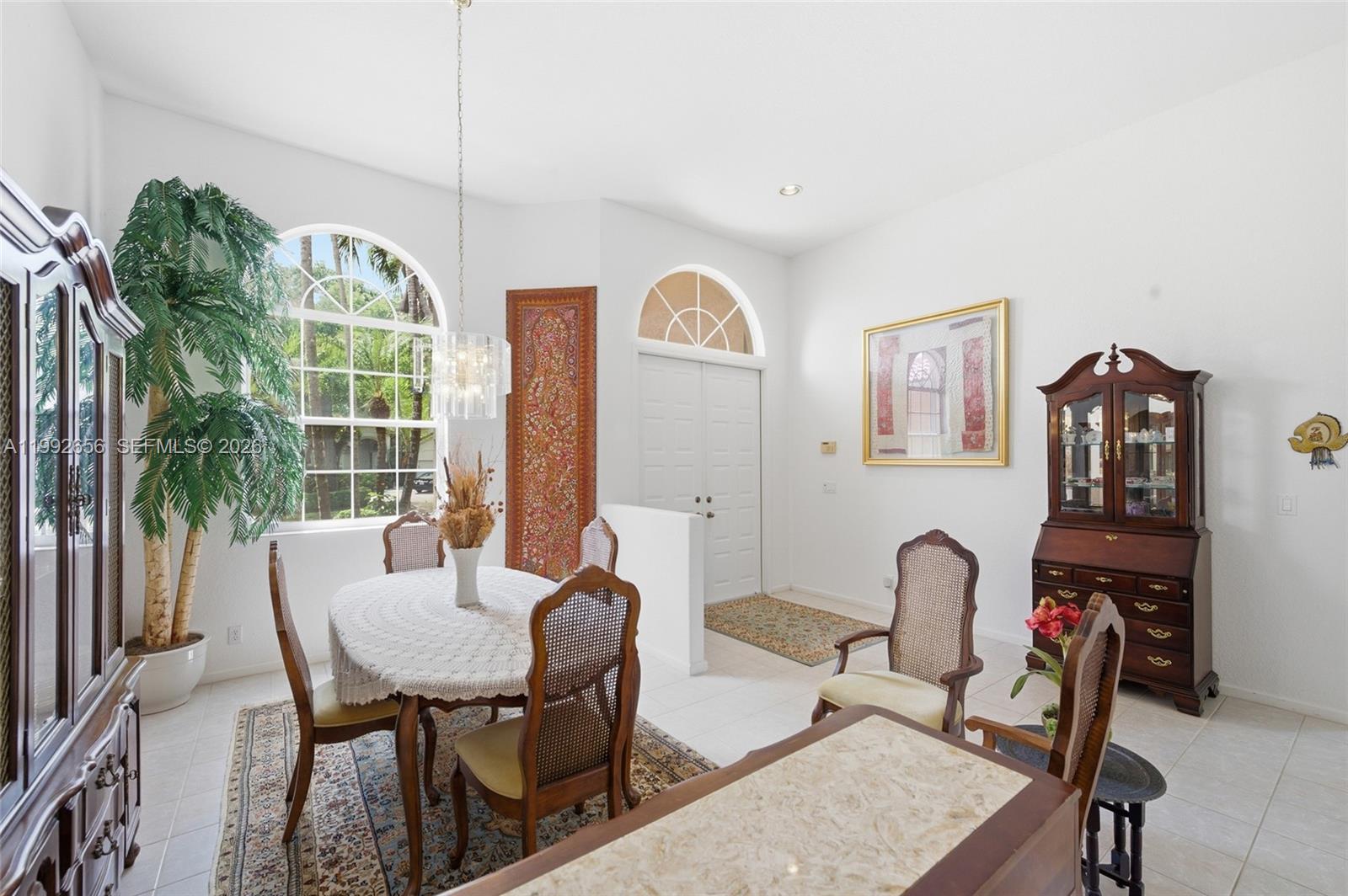 3038 Lakewood Dr