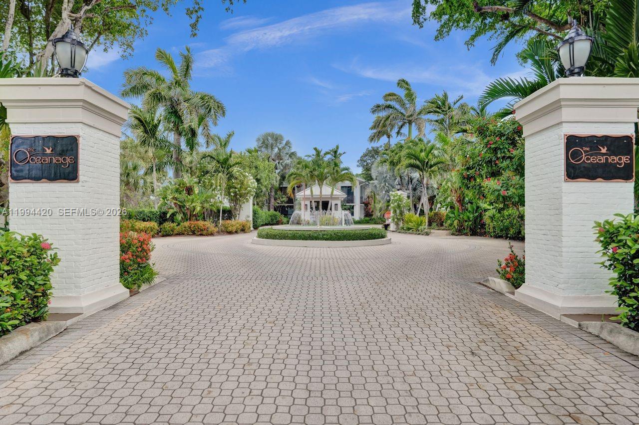 1578 S Ocean Ln # 214