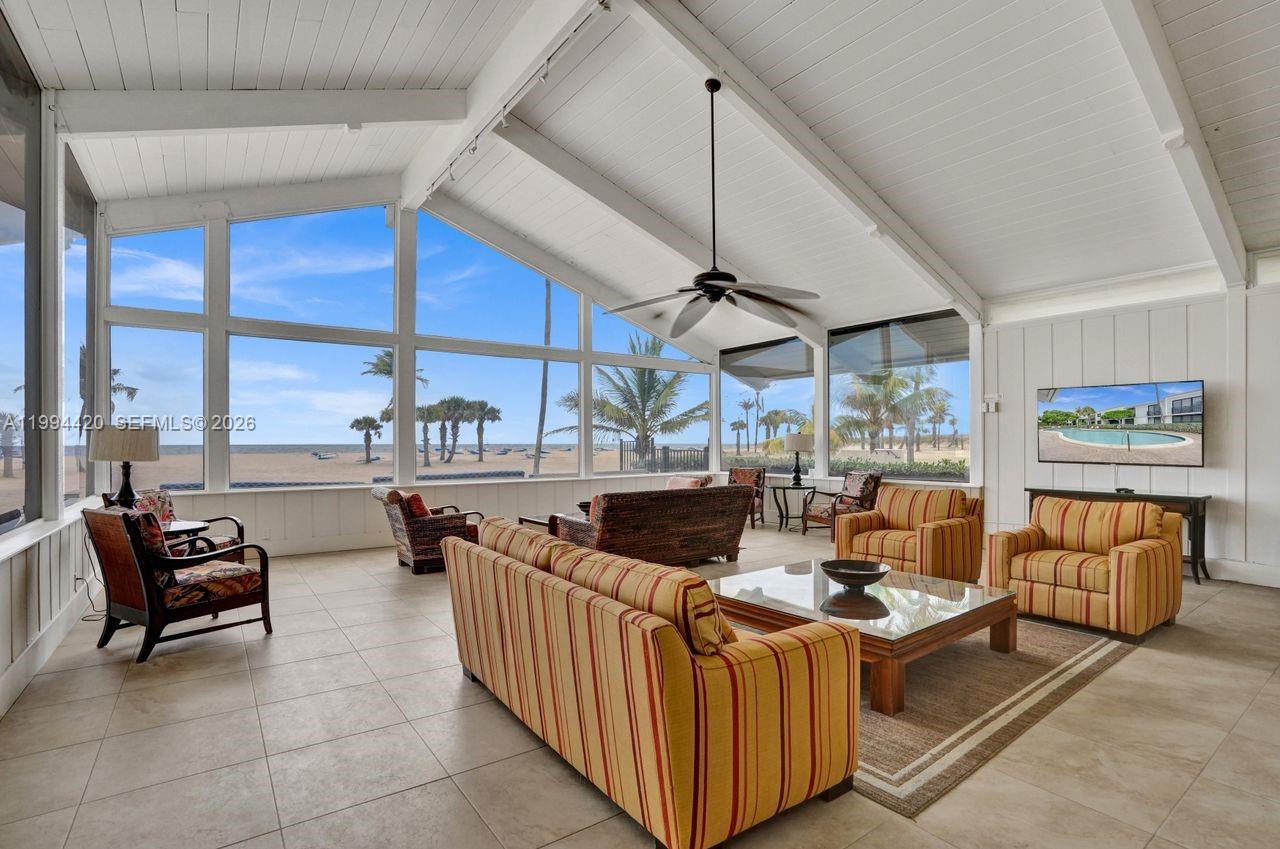 1578 S Ocean Ln # 214