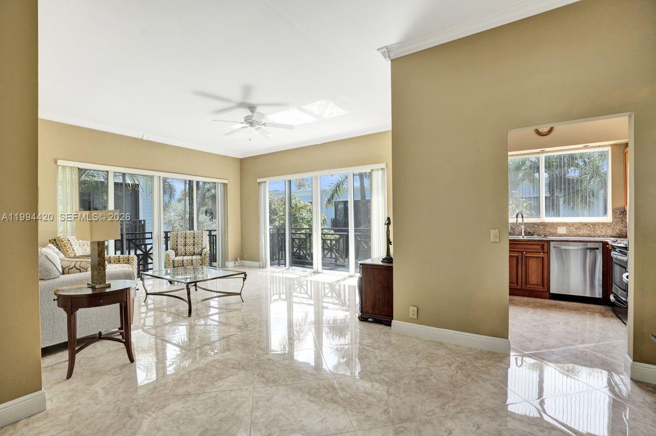 1578 S Ocean Ln # 214