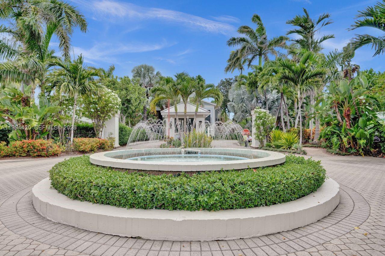 1578 S Ocean Ln # 214