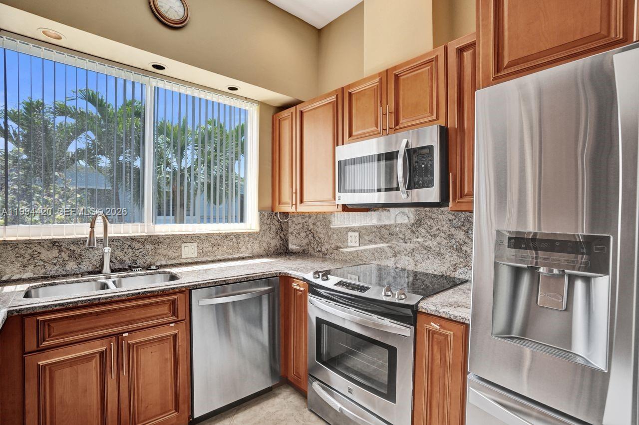 1578 S Ocean Ln # 214