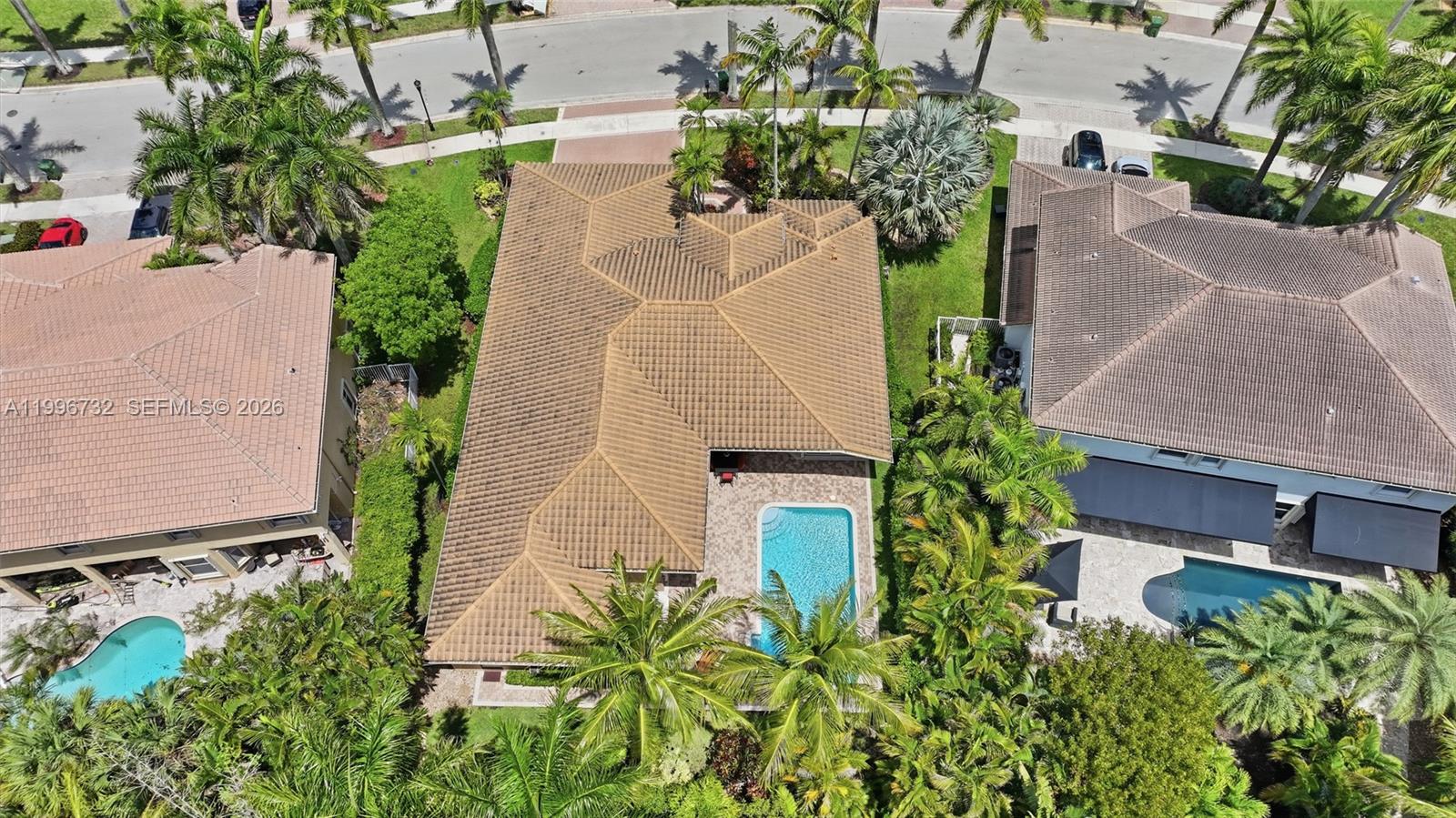 1783 Victoria Pointe Cir
