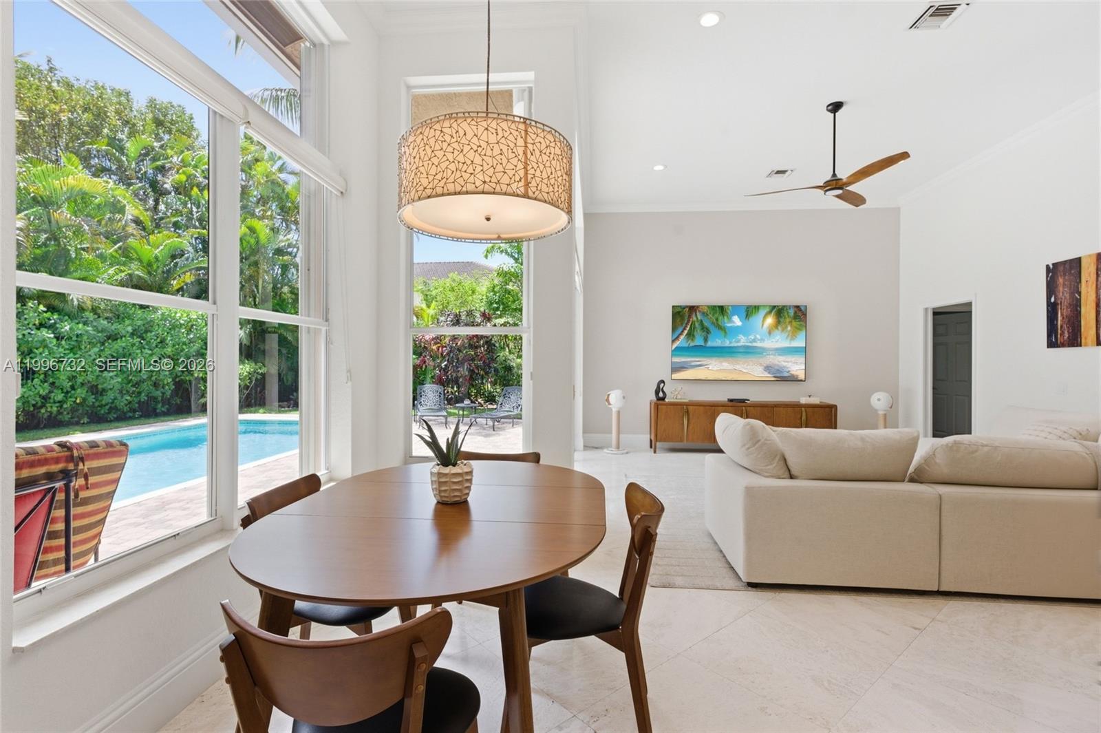 1783 Victoria Pointe Cir