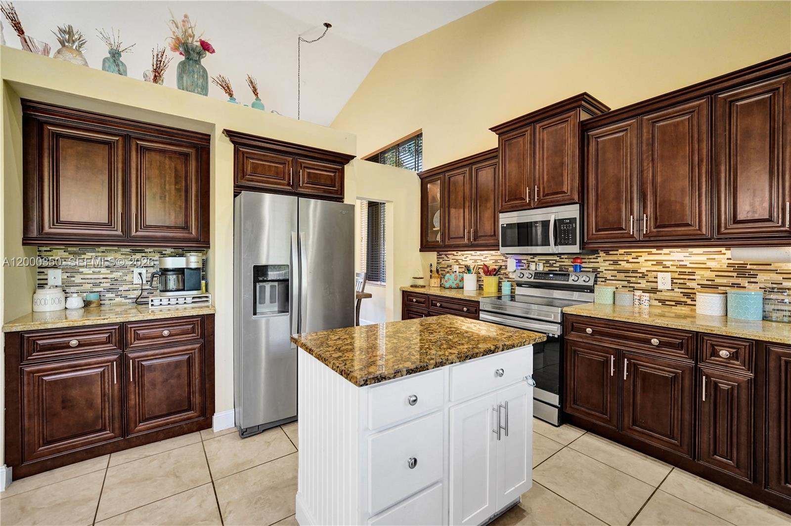 5112 NW 58th Ter