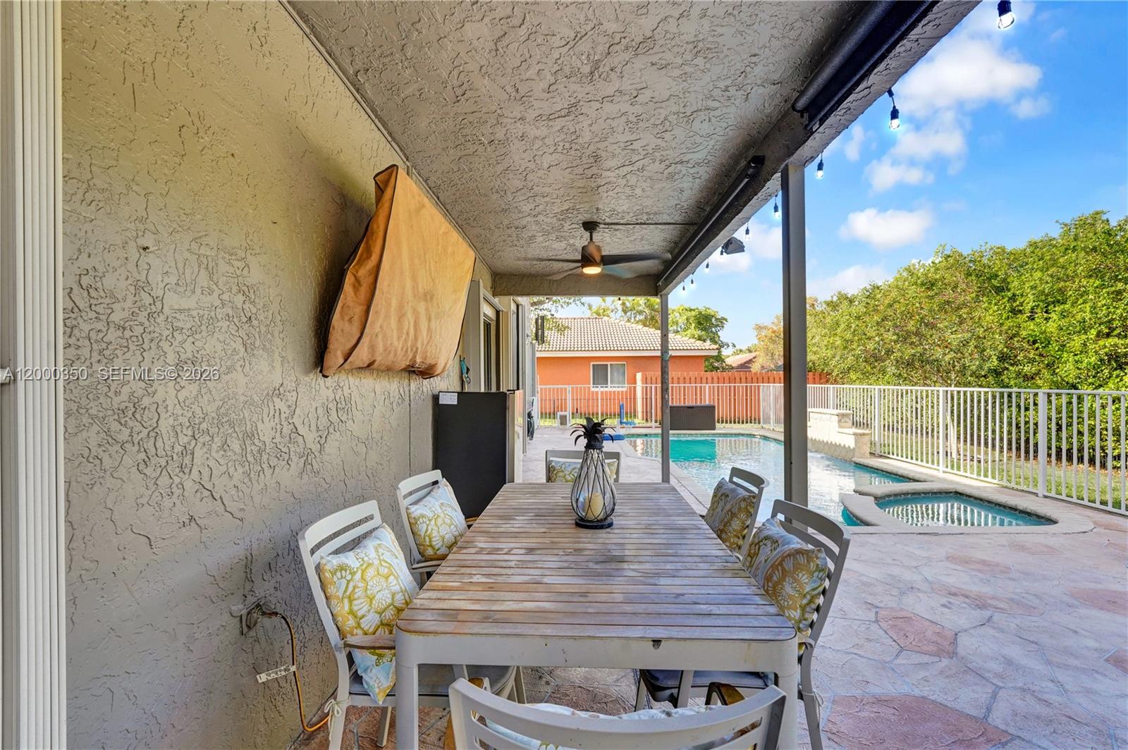5112 NW 58th Ter