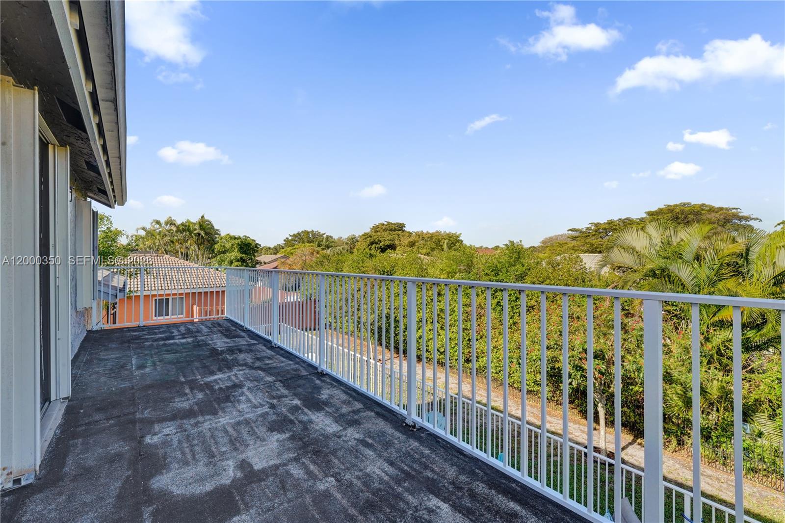 5112 NW 58th Ter