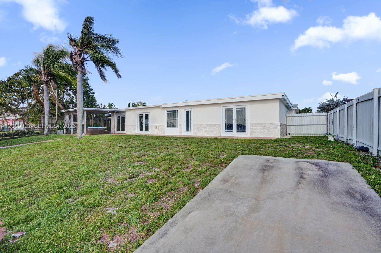17501 NW 85th Ave