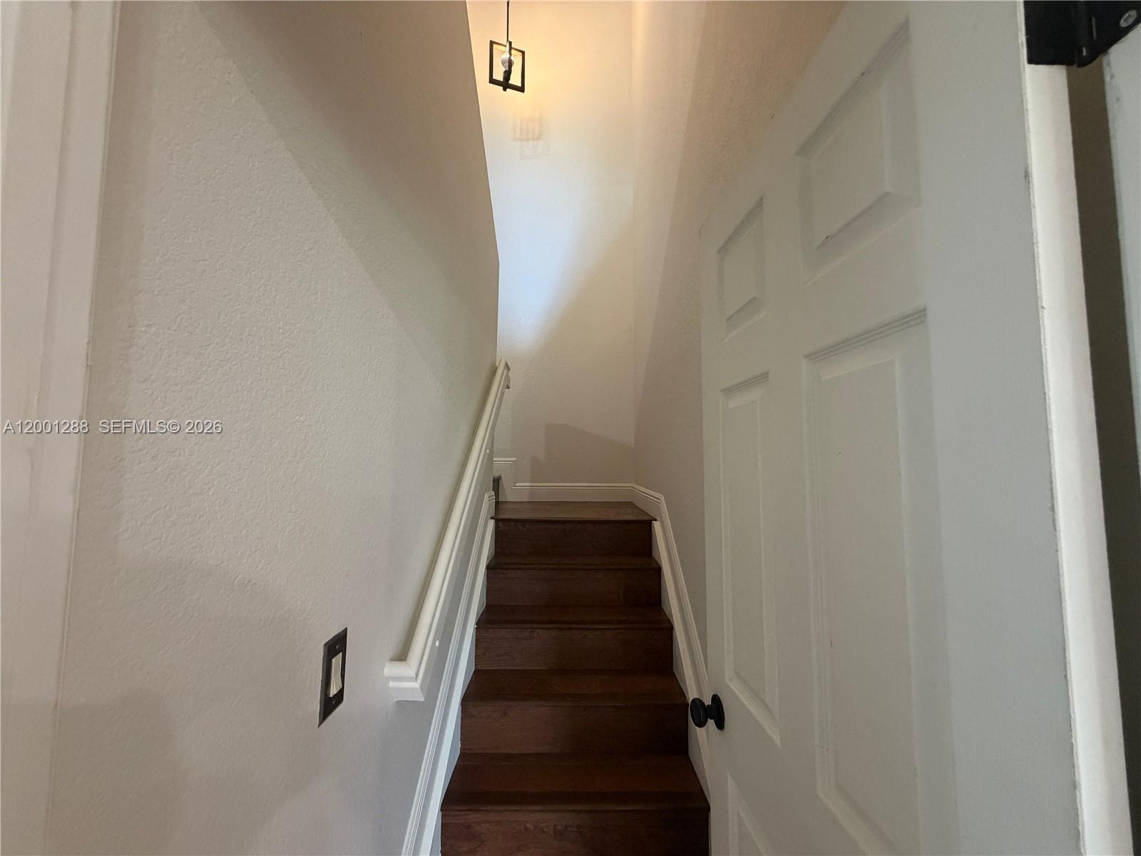 1816 Aspen Ln