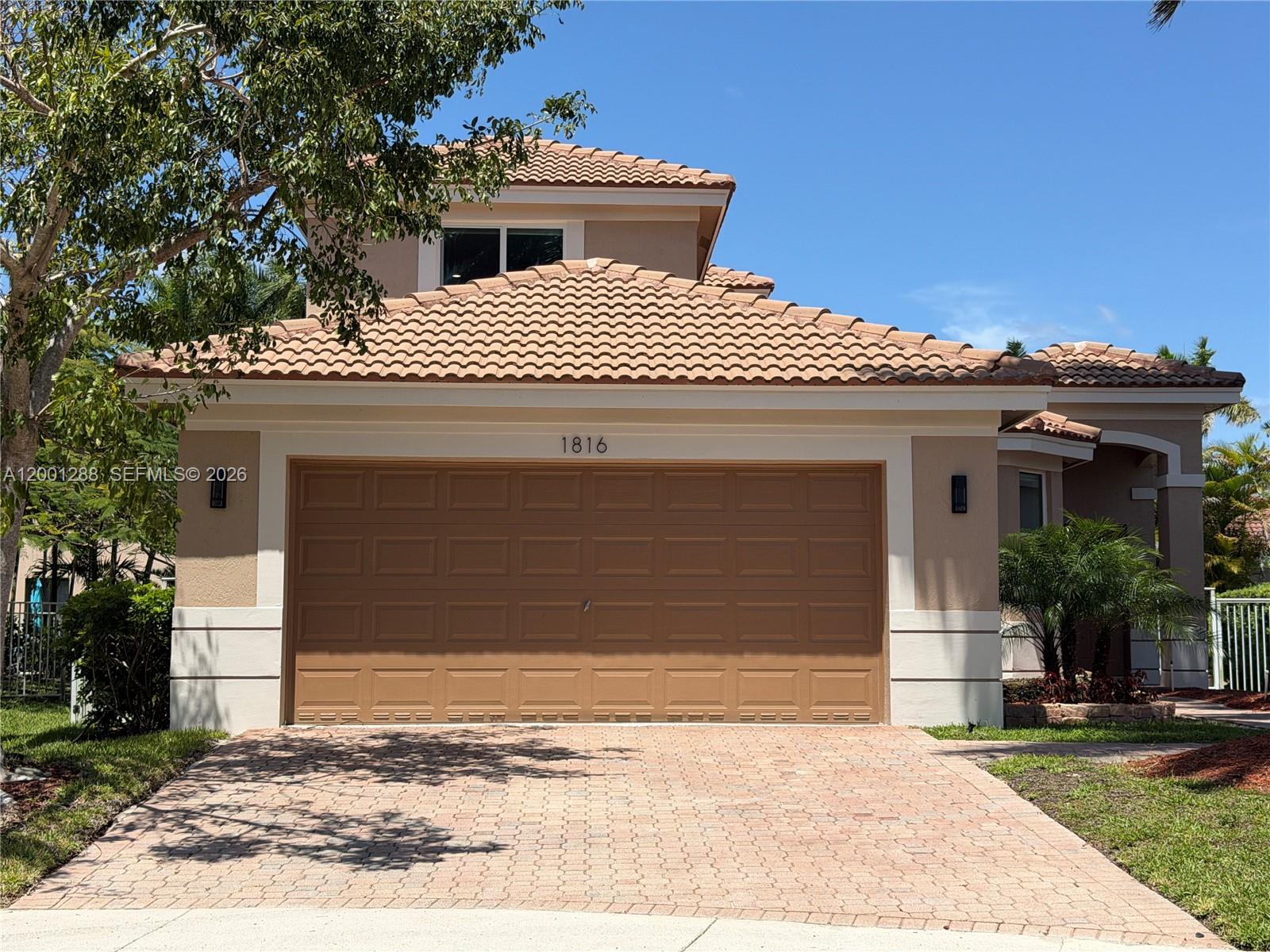 1816 Aspen Ln