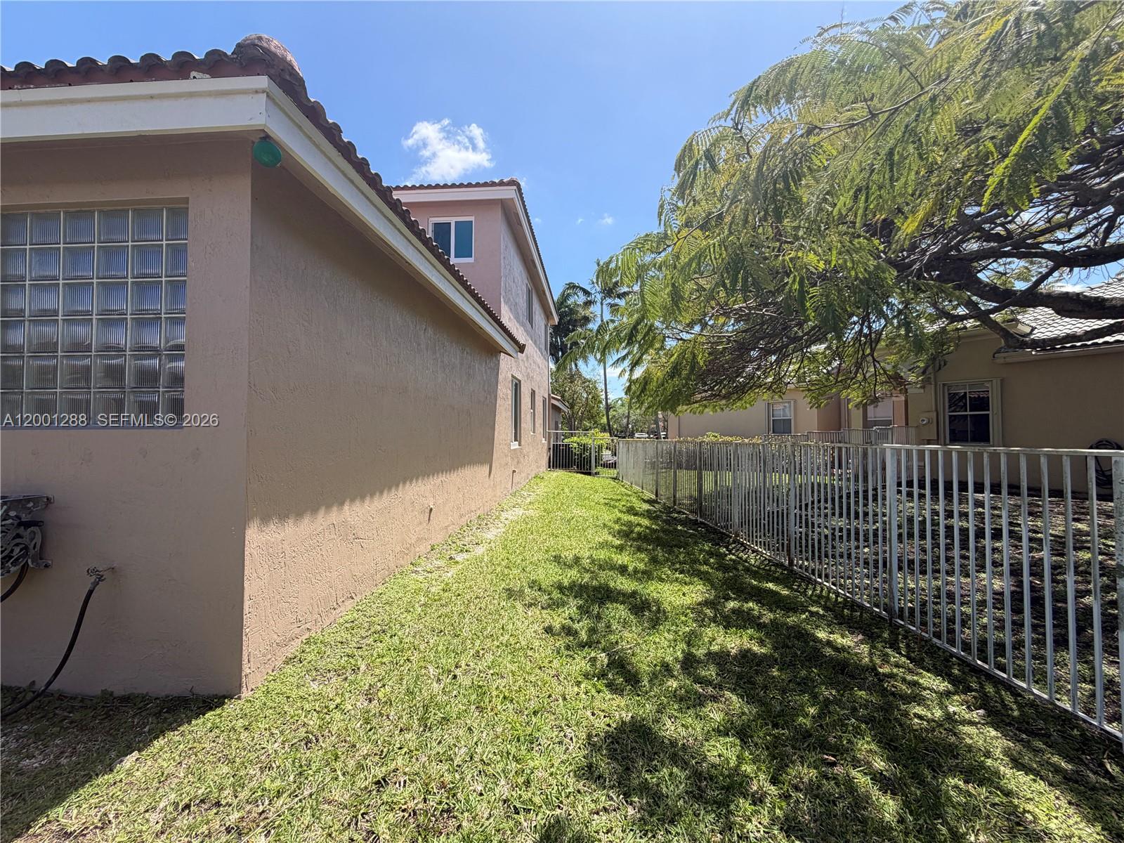 1816 Aspen Ln