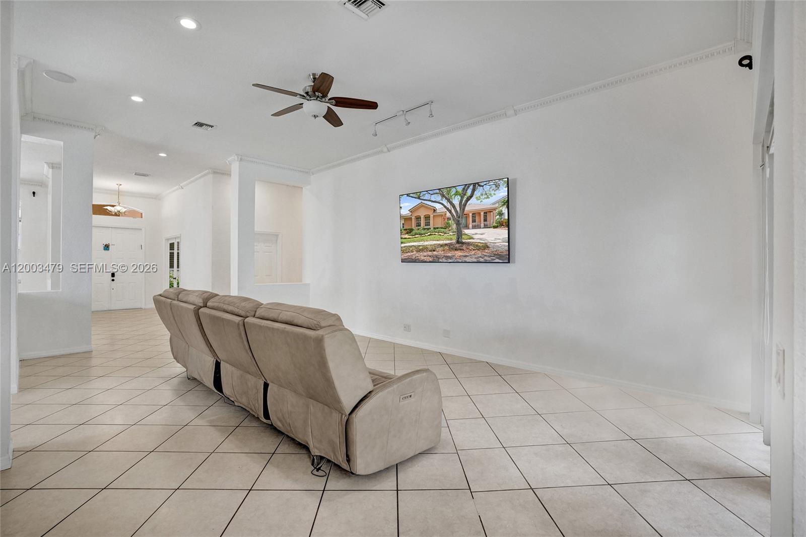 1169 Peregrine Way