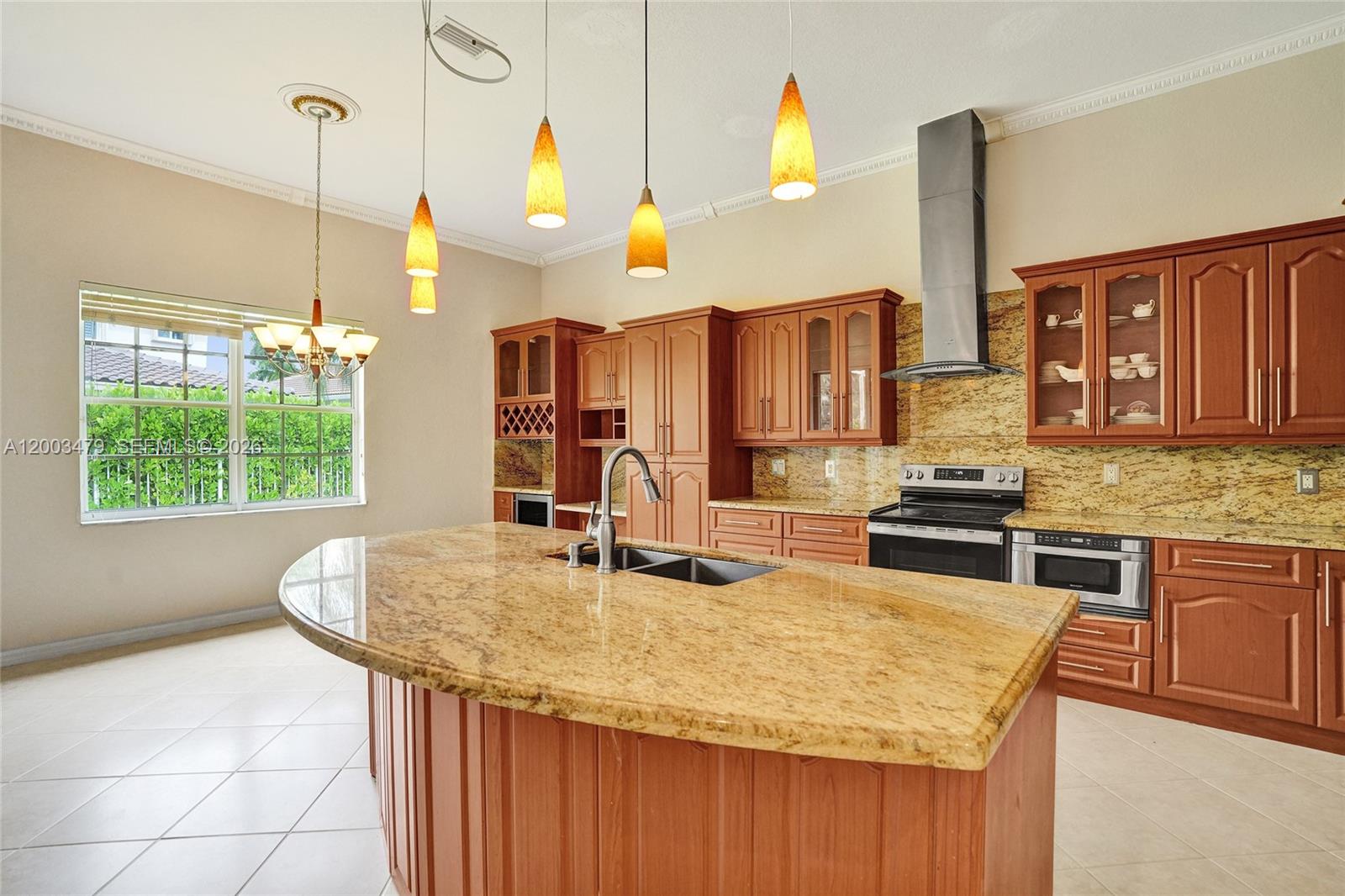 1169 Peregrine Way