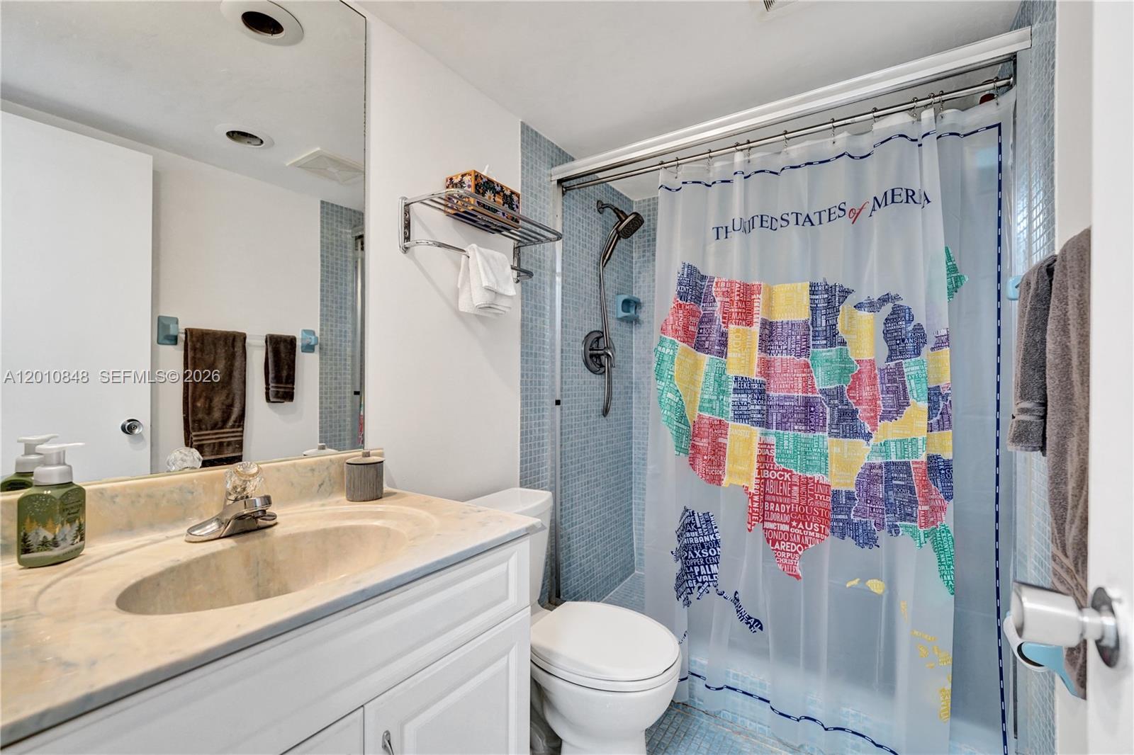 575 Oaks Ln # 508