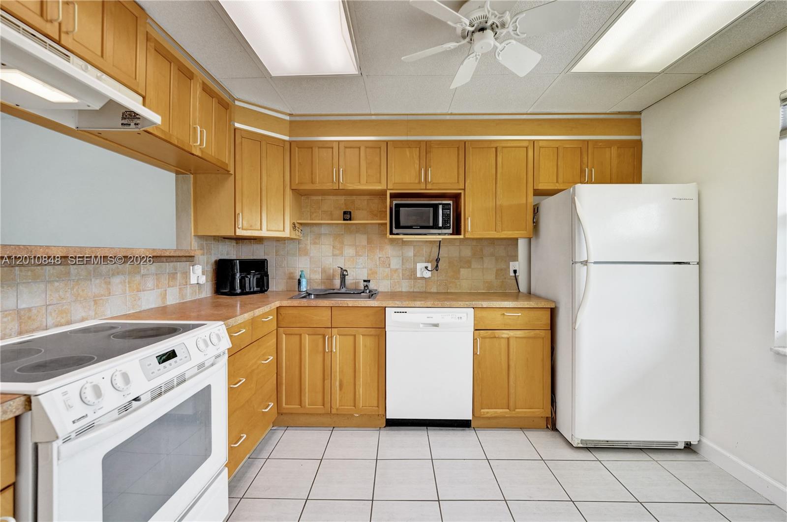 575 Oaks Ln # 508