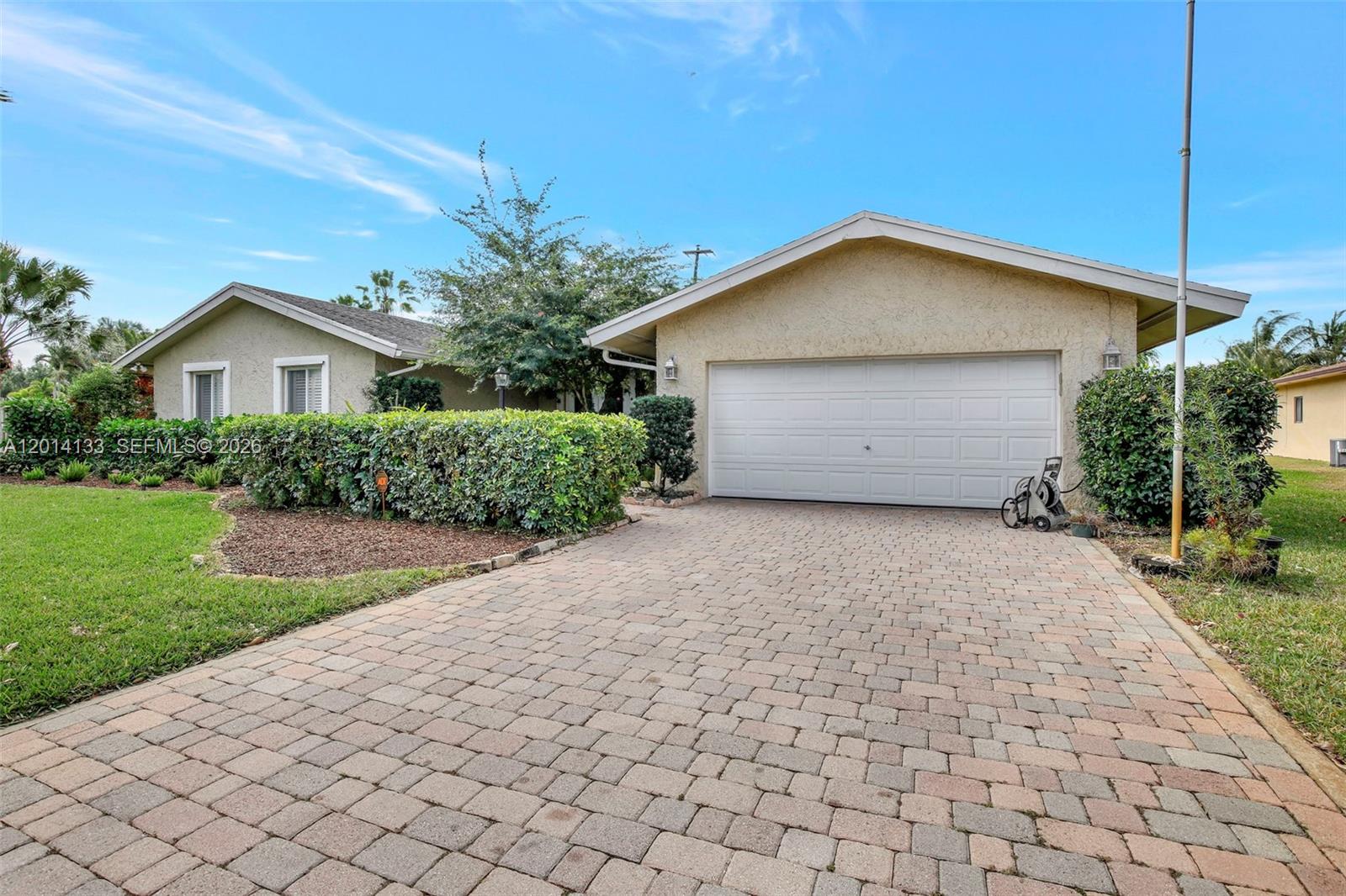 5320 SW 21st Ct