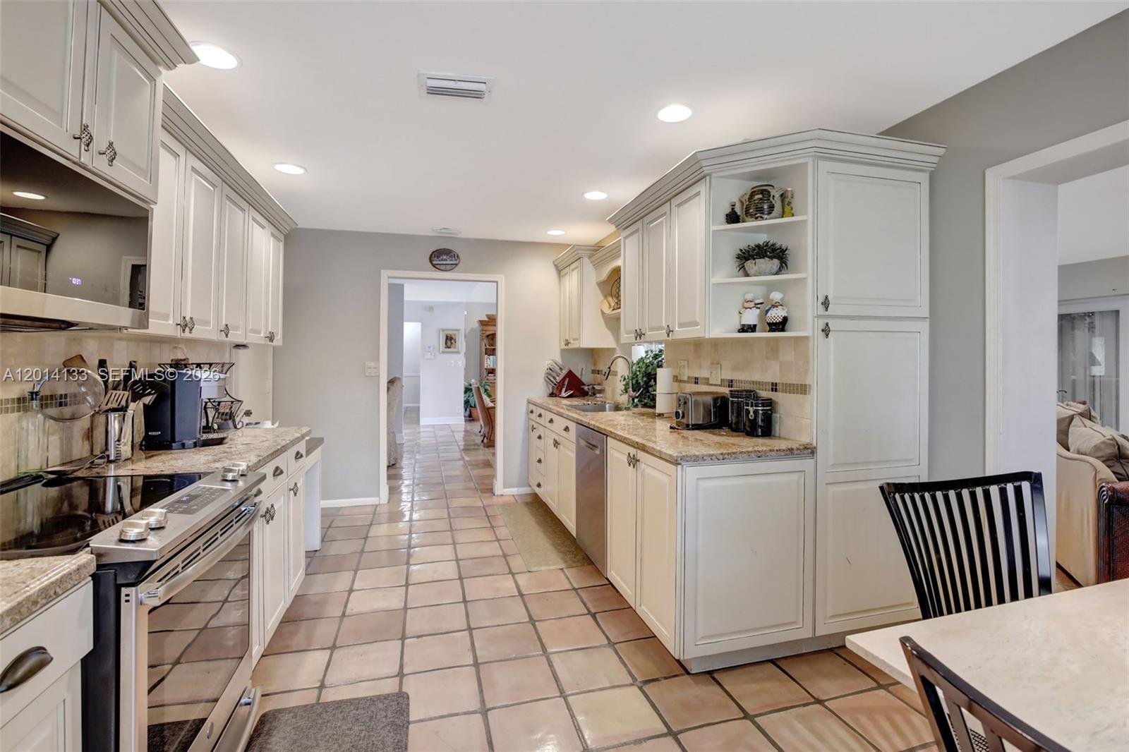 5320 SW 21st Ct