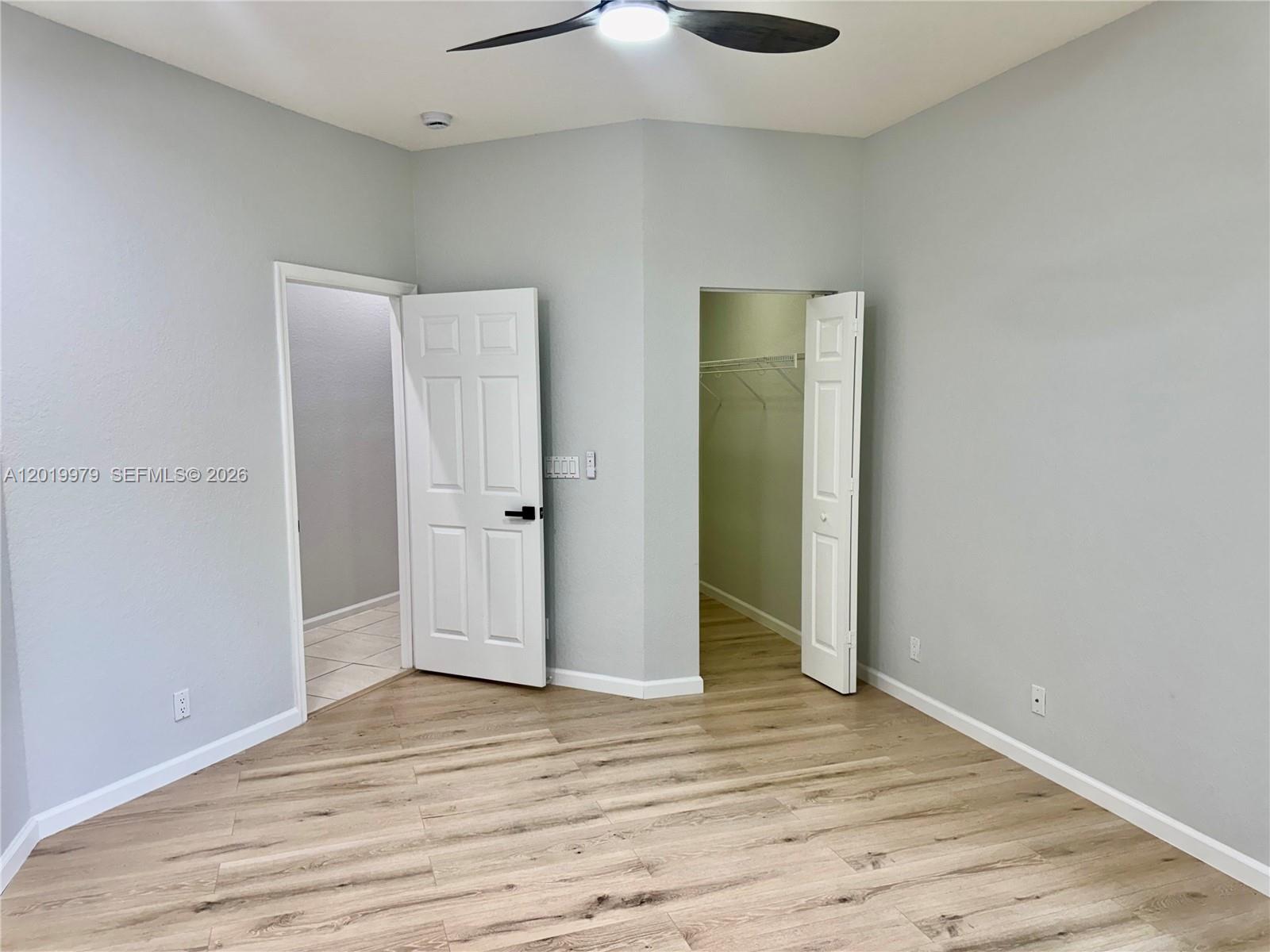 2525 Bay Pointe Ct
