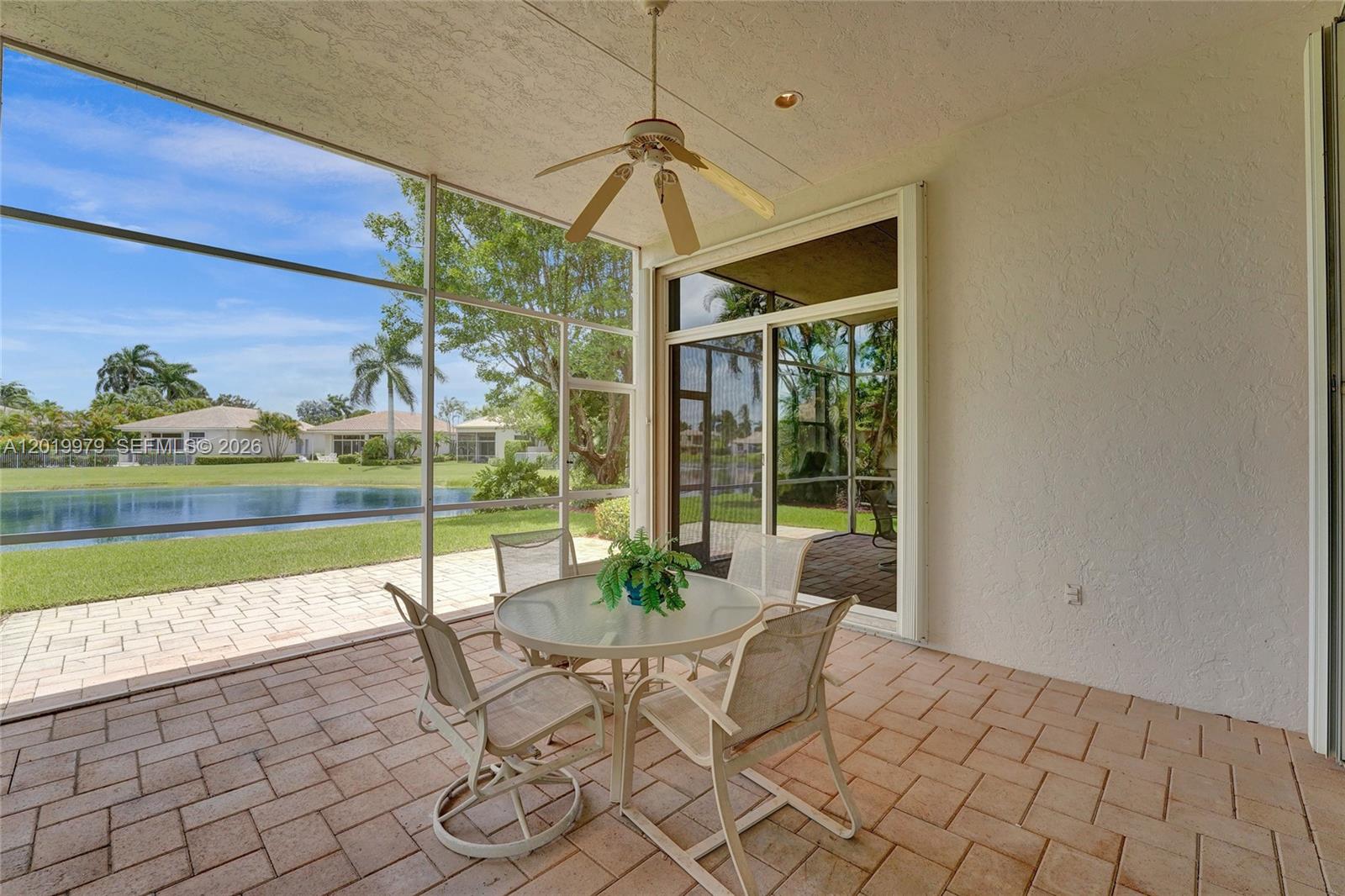 2525 Bay Pointe Ct