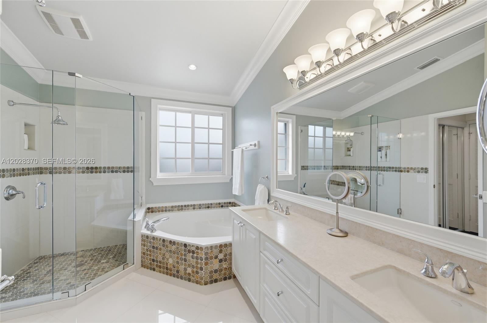 2608 Oakbrook Ct