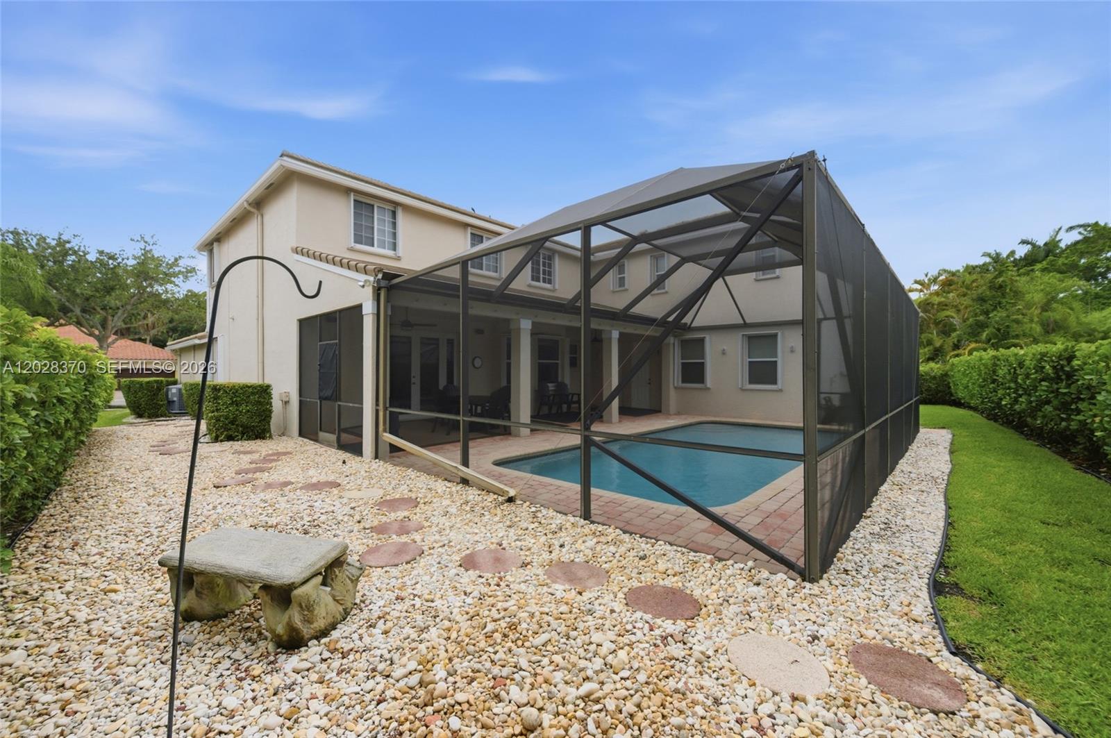 2608 Oakbrook Ct