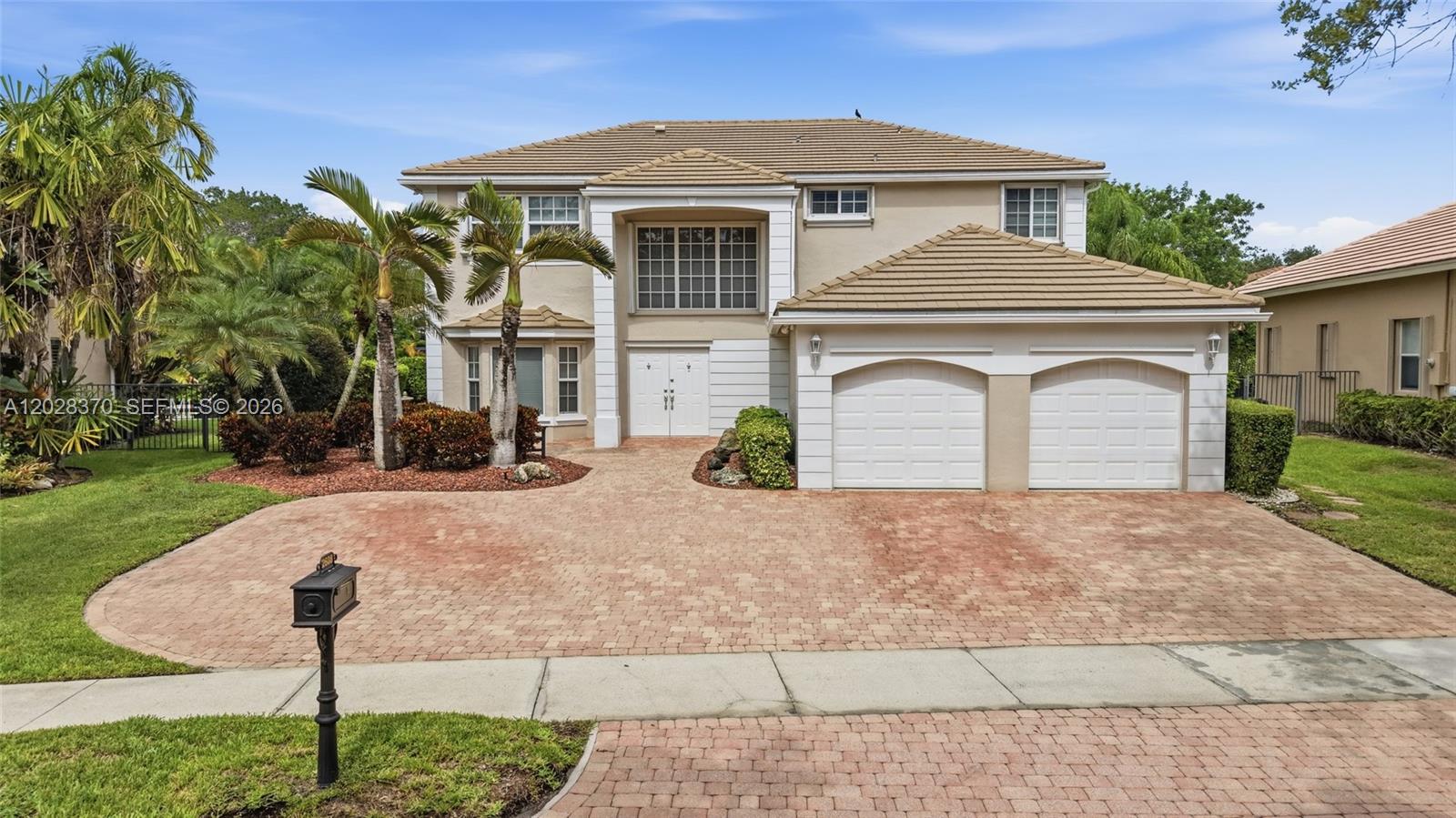 2608 Oakbrook Ct