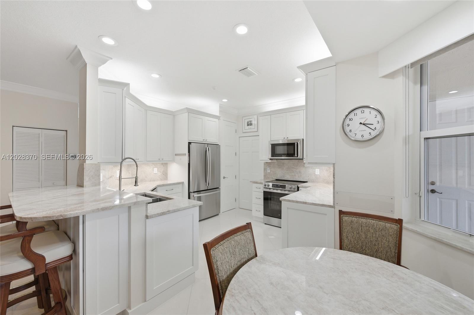 2608 Oakbrook Ct