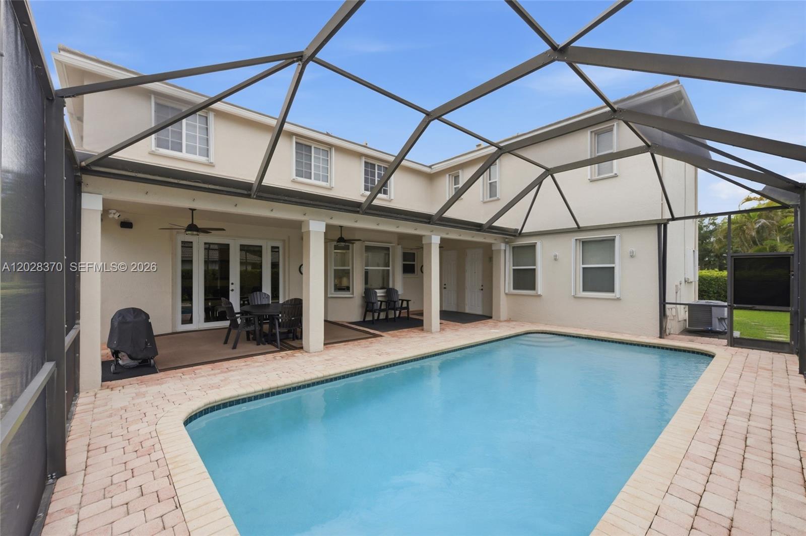 2608 Oakbrook Ct