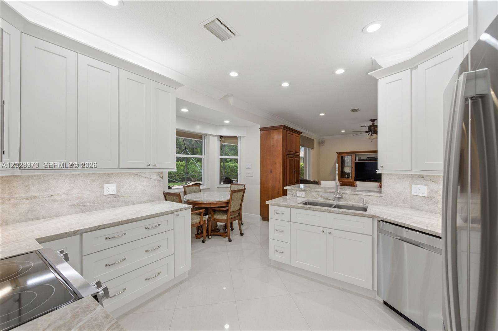 2608 Oakbrook Ct